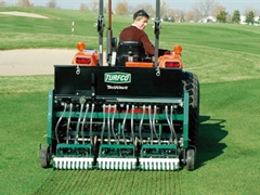 TriWave 60 拖挂式球道补播机